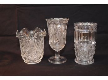 Set Of 3 Vintage Glass Vases. (g-1)