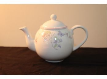 Wild Flowers Arthur Wood England Teapot (G-39)