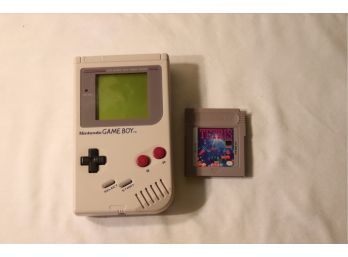 Original Nintendo Gameboy With Tetris Cartridge (H-40)