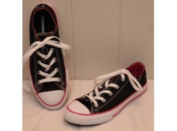 Converse All Star Low Tops Black And Pink Size 3.5 (T-6)
