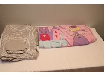 Pair Of Blankets Twin Bedding  (S-4)