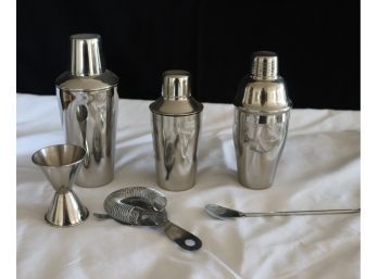 Barware Shaker Lot With Extras (s-74)