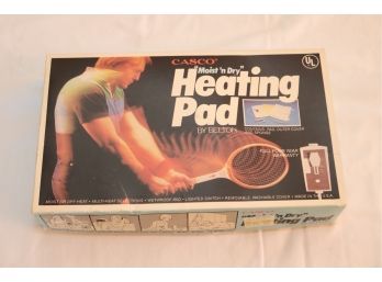 Vintage Casco Moist 'n Dry Heatting Pad  (t-19)