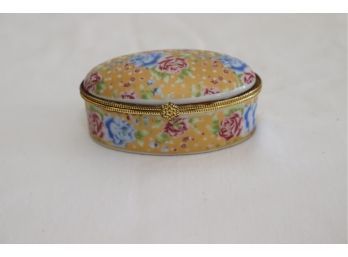 Chinese Porcelain Trinket Box (S-43)