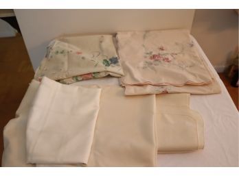 Table Cloths (t-39)