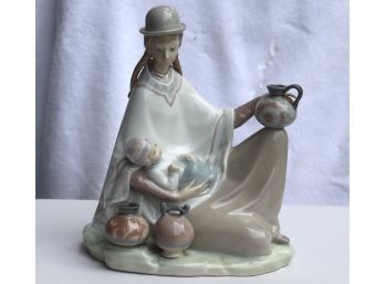 LLADRO PERUVIAN GIRL WITH BABY 1972-81  PORCELAIN FIGURINE  4822 Gloss (S-4)