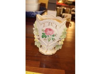 Vintage Porcelain Vase (G-24)