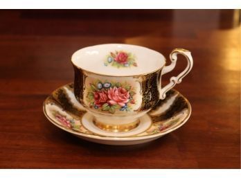 Vintage Paragon Fine Bone China Teacup And Saucer (G-13)