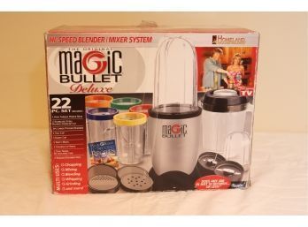 NEW Magic Bullet Deluxe 22 Pc. Set (D-61)