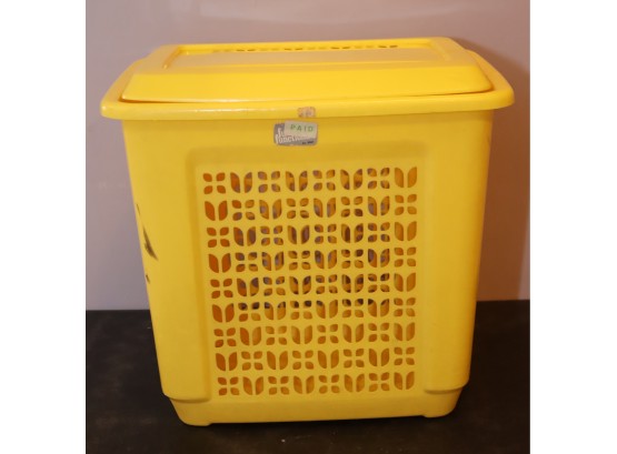 Vintage Yellow Rubermaid Laundry Hamper Basket With Lid
