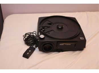Kodak Carousel 760H Slide Projector W/ Remote (T-45)