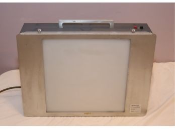 MACBETH PROOFLITE 214 D5000 STANDARD Portable XRAY VIEWER LIGHT TABLE