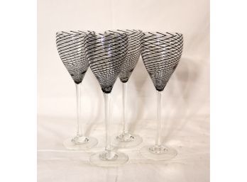 Set Of 4 Black Swirl Wine Glasses (D-79)