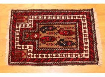 Genuine Hand Woven Oriental Wool Rug From Iran. (Rug-3)