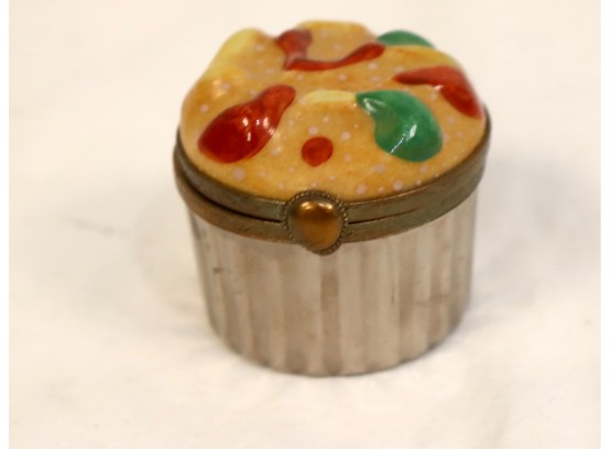 Vintage Peint Main Limoges France Trinket Box Pot Pie (A-92)