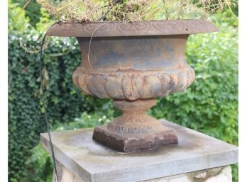 Antique Cast Iron Planter Urn (A-27)