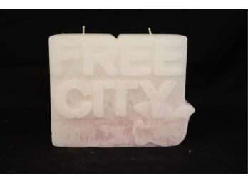 Free City Wax Candle (B-51)