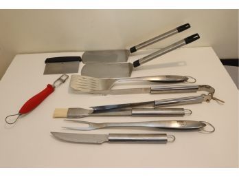 Assorted BBQ Grill Utensils Tools (w-1)