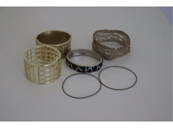 Assorted Bangle Bracelets (D-1)