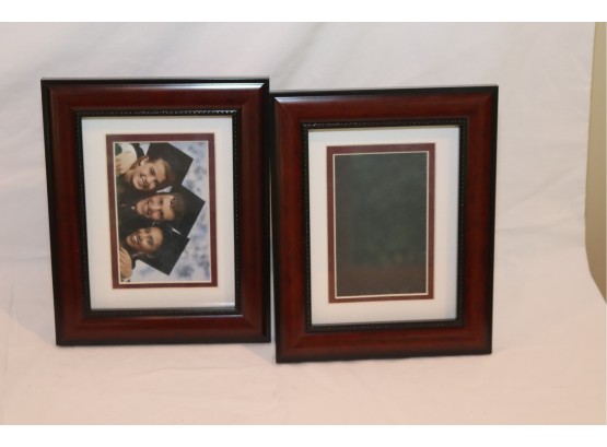 Pair Of Wooden 4 X 6 Picture Frames (K-94)