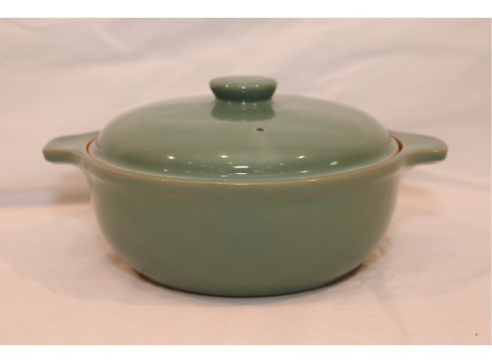 Denby Stoneware 4 Pt. Covered CASSEROLE  Dutch Oven Made In England