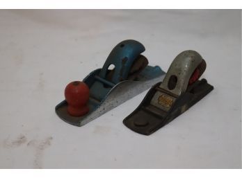 Stanley And Unmarked Small Wood Planes (N-75)