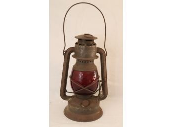 Vintage Dietz Little Wizard Railroad Kerosene Lantern Red Glass Globe (P-37)