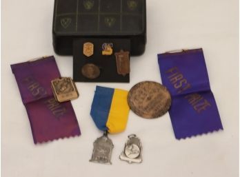 Vintage Bayside High School, PS 32, Cub Scout, Floyd Bradley Medals Medallions Pins  (T31)
