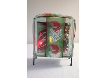 Light Up Christmas Glass Cube (N-80)