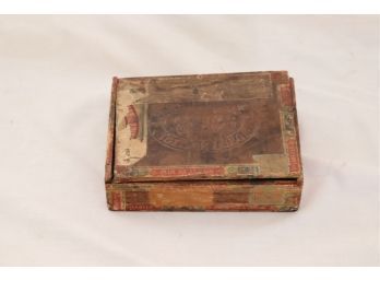 Vintage Cigar Box With Screws (P-69)