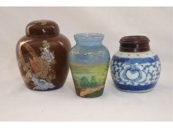 Small Covered Covered Ginger Jars Urns With Painted Glass Bud Vase (P-58)