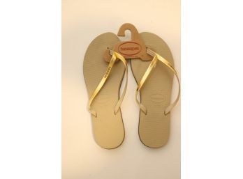 NEW Gold Havaianas Flip Flop Sandals Size 6W