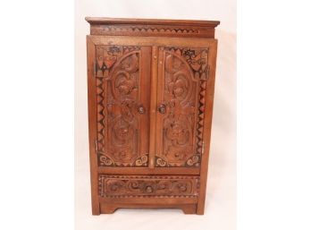 Small Carved Wooden Storage Jewlery Box Cabinet (S-32)