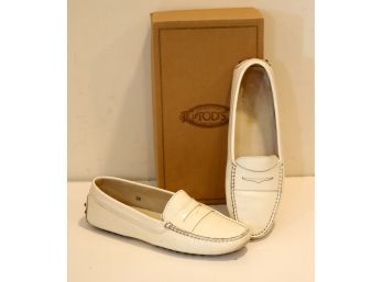 J.P. Tod's White Patent Leather Driving Loafers Sz. 39 W/ Box (AG-3)