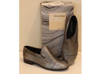 Jeffrey Campbell Bryant Silver Loafers Size 9b W/ Box. (AG-8)