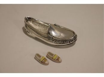 Vintage Miniature Shoes (N-8)