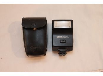 Canon Speedlite 188A With Pouch. (S-58)