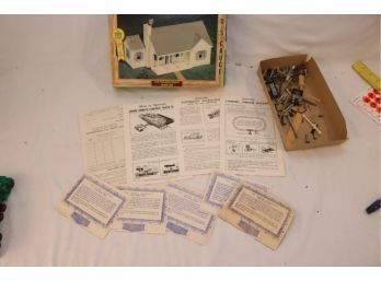 Miscelaneous Assorted Lionel Train Parts Manuals And More (S-81)