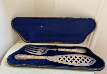 Antique English Silver Plated Fish Cutlery In Its Original Case