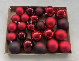 Assorted Red Ball Ornaments (24-piece Set)