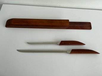Vintage Pair Of Robeson Shur Edge Carving Knives In Teakwood Case