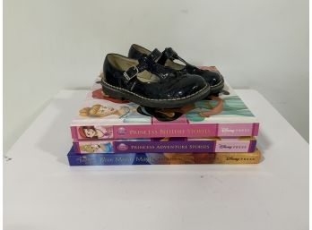Aster Dingo, A T-strap Shoe For Little Girl (size26) In Dark Marine Along With (3) Disney Princess Books