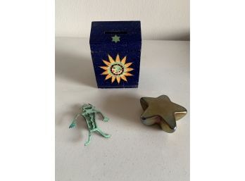 Robert  Held Art Glass Star (Signed)/ Coin Bank Made In India/Totem Pin