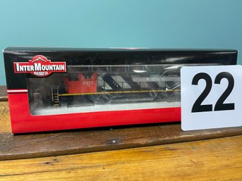 IRC HO Scale SD40-2W CN Canadian National 5273 No Dynamic Brakes