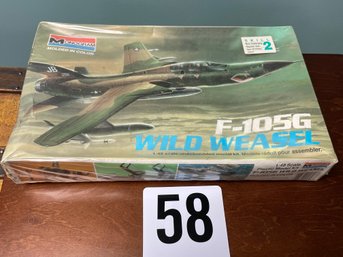 Monogram 5806 1/48 F-105G Wild Weasel Kit