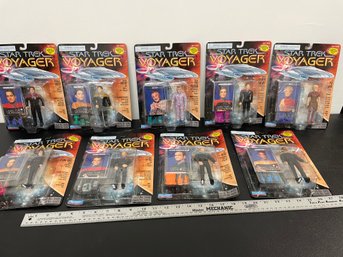Lot Of 12 Playmates Star Trek VOYAGER Complete Set Action Figures