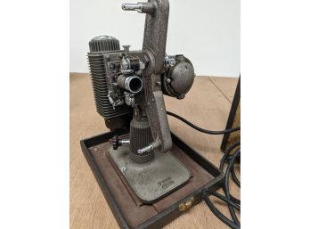 REVERE 8 8mm Film Projector - Working