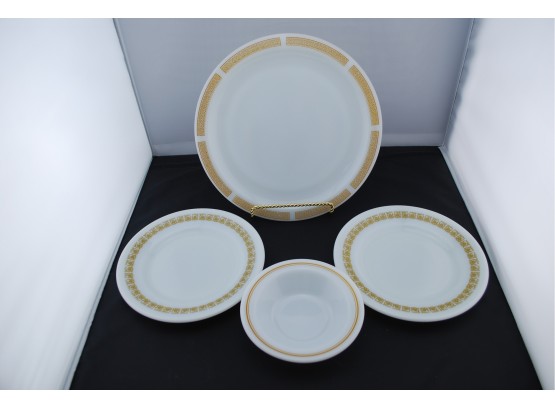Pyrex And Fireking Tableware Harvest Gold Collection