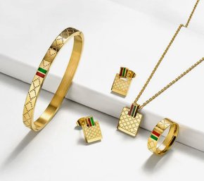 Elegant 5 Piece Jewelry Set