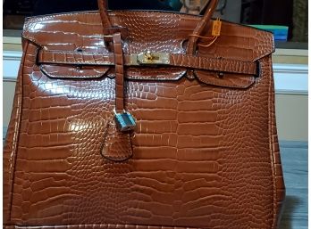 Brown Leather Handbag With Gold Details